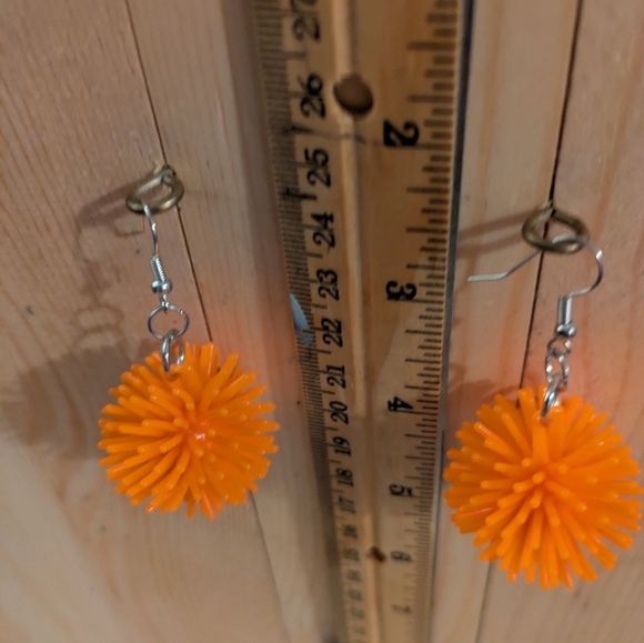 Bright Orange Pom Pom Earrings - Picture 4 of 4